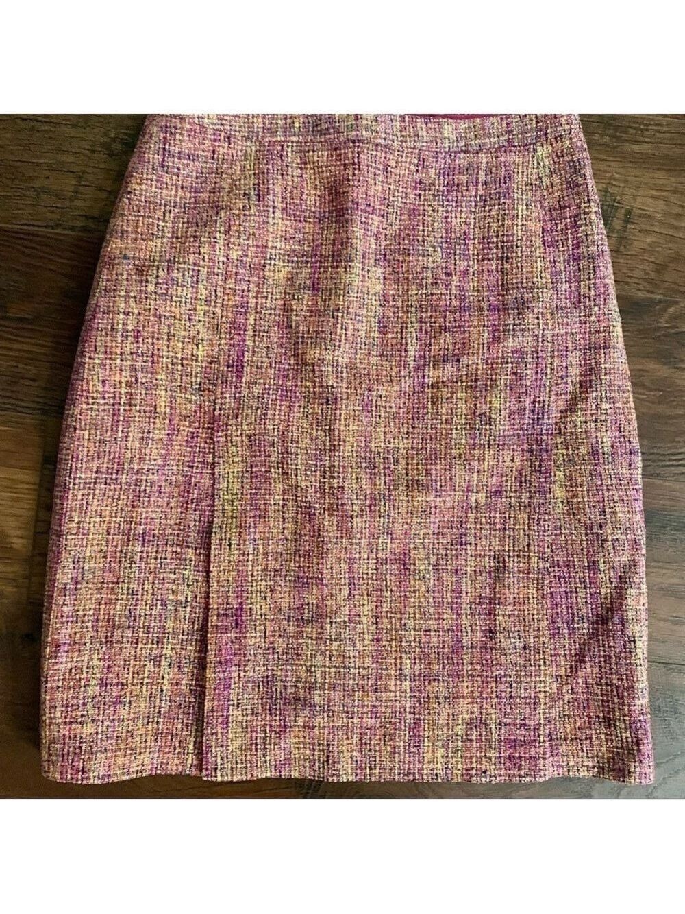 𝅺bcbg MAXAZRIA silk skirt. Size 8